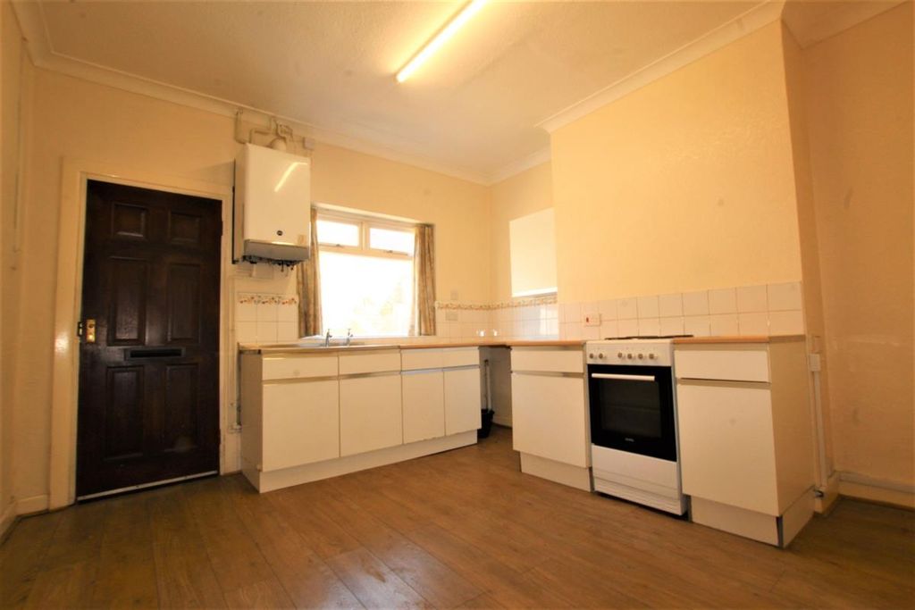 Property photo 2 of 21