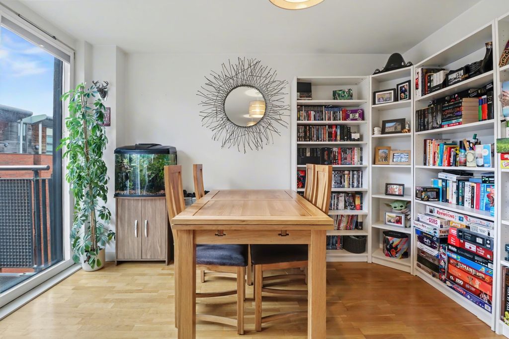 Property photo 3 of 17 Img_0492