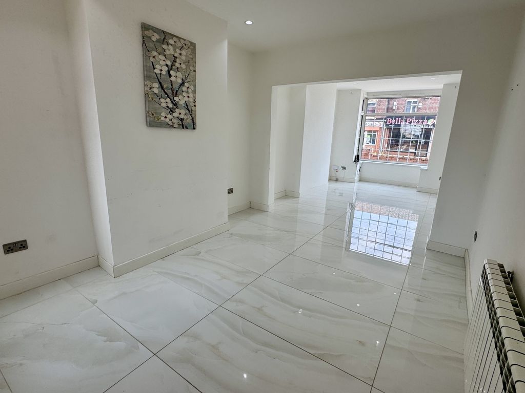 Property photo 3 of 18 Img_2304