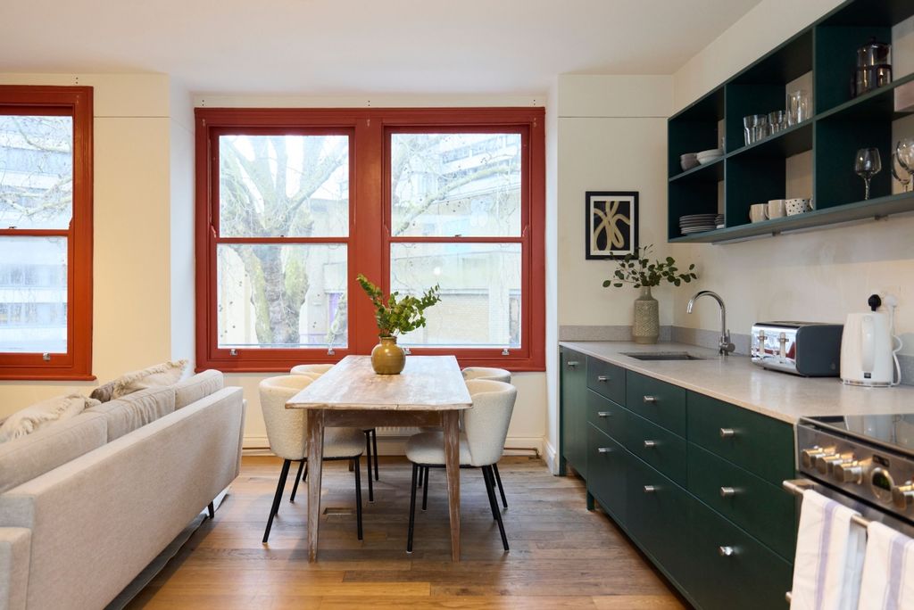Property photo 2 of 40 5ccc2c28-68E9-40c...