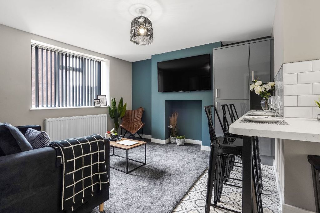 Property photo 3 of 26