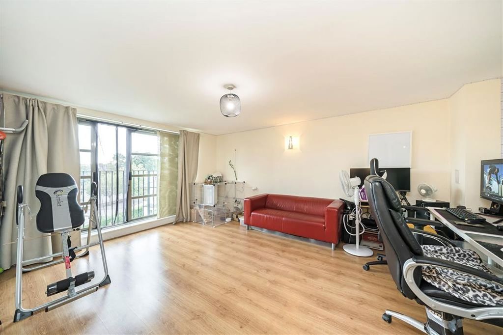 Property photo 2 of 5