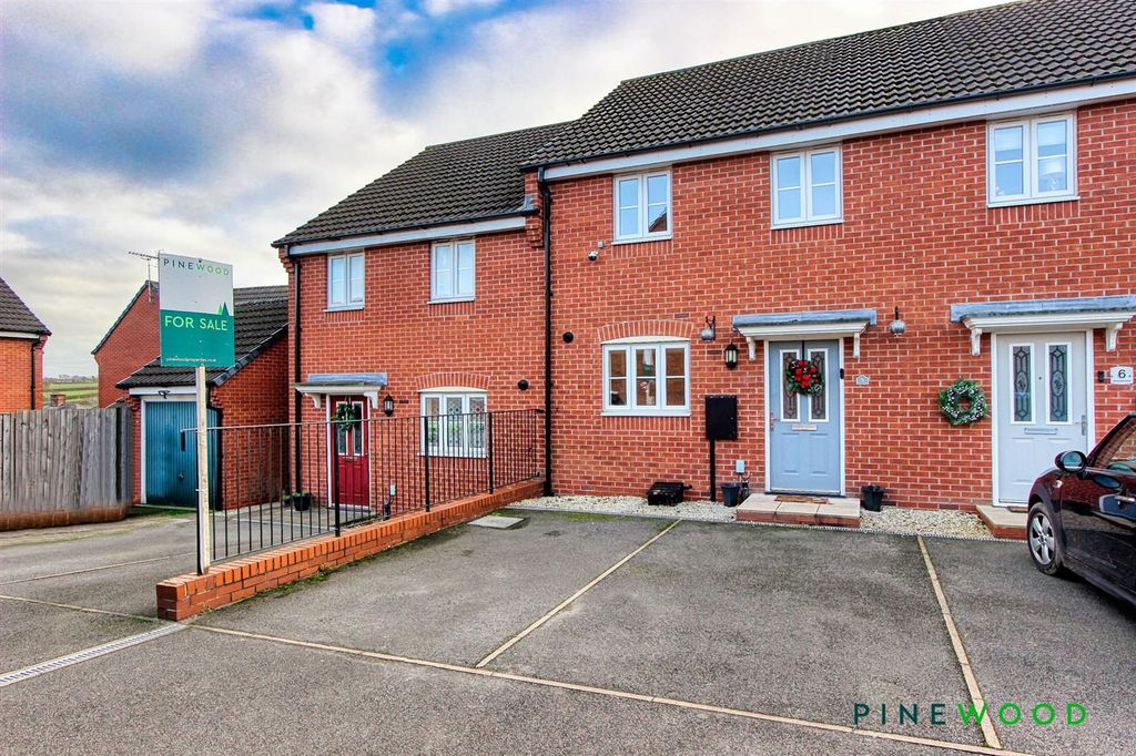 Property photo 1 of 17 Front