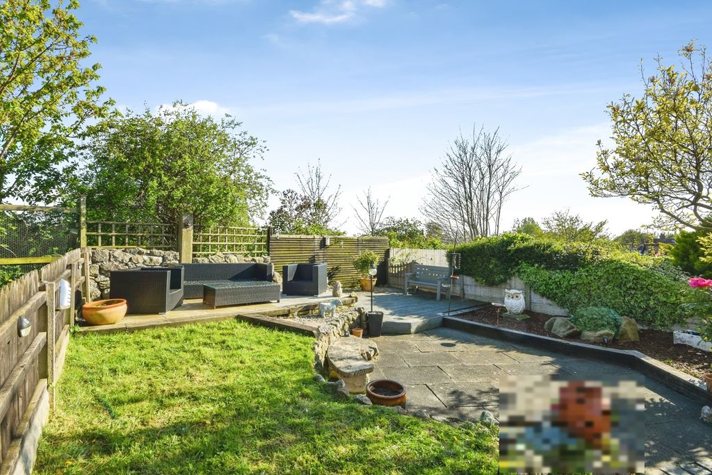Property photo 2 of 19 Pbox-Img.Jpg
