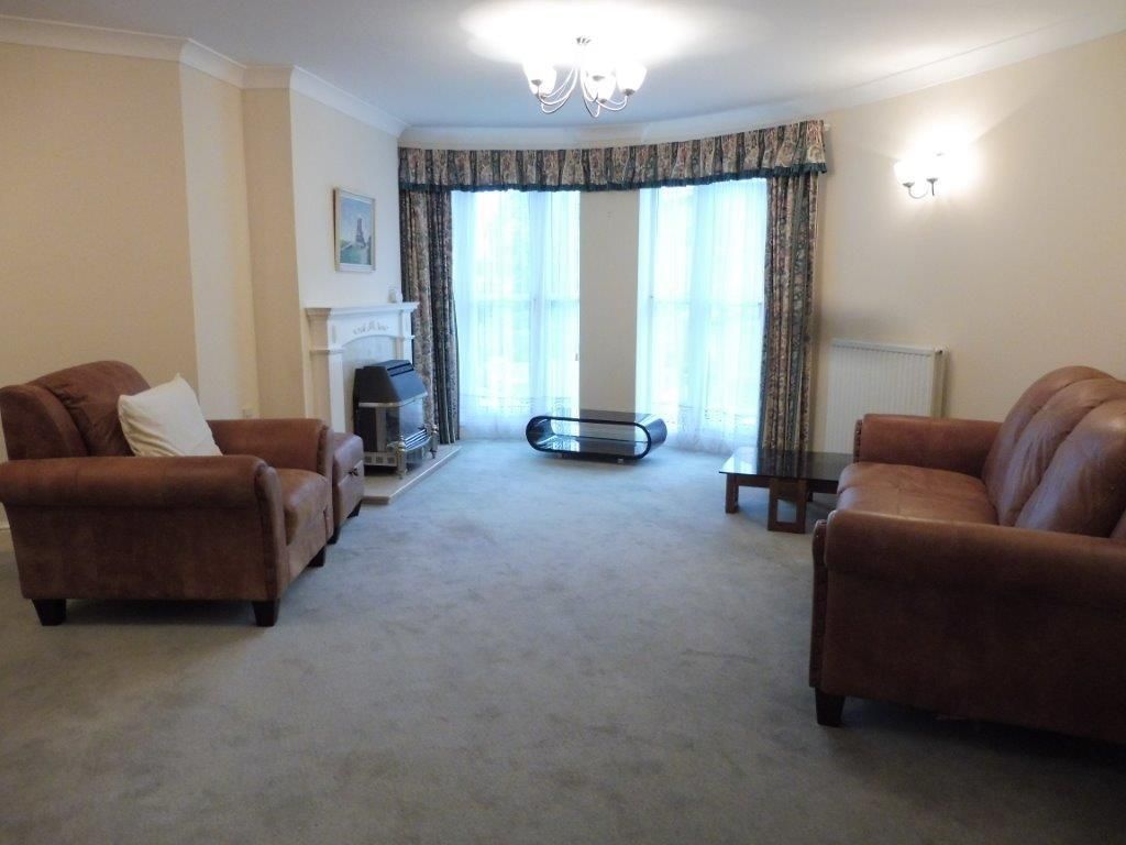Property photo 2 of 21