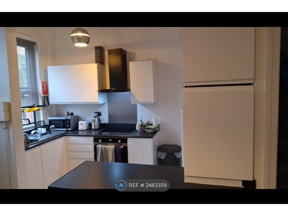 Property photo 2 of 30