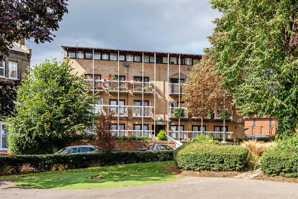 Property photo 1 of 14 53284_Hi-Res(01).Jpg