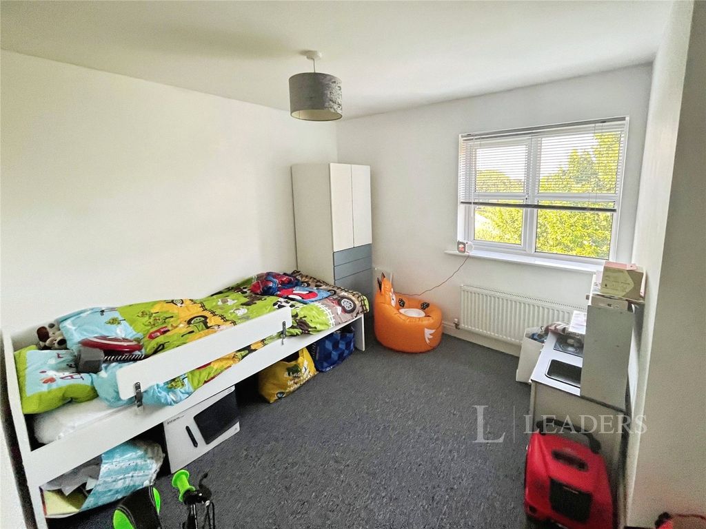 Property photo 3 of 12 Picture No. 05