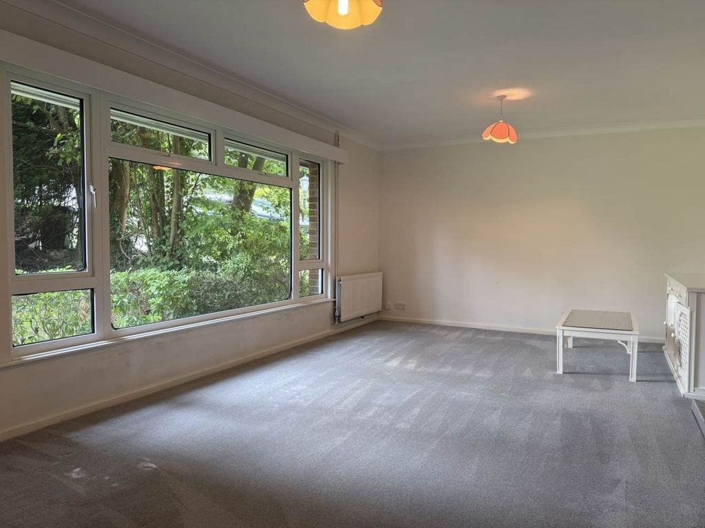 Property photo 2 of 14 Img_8602