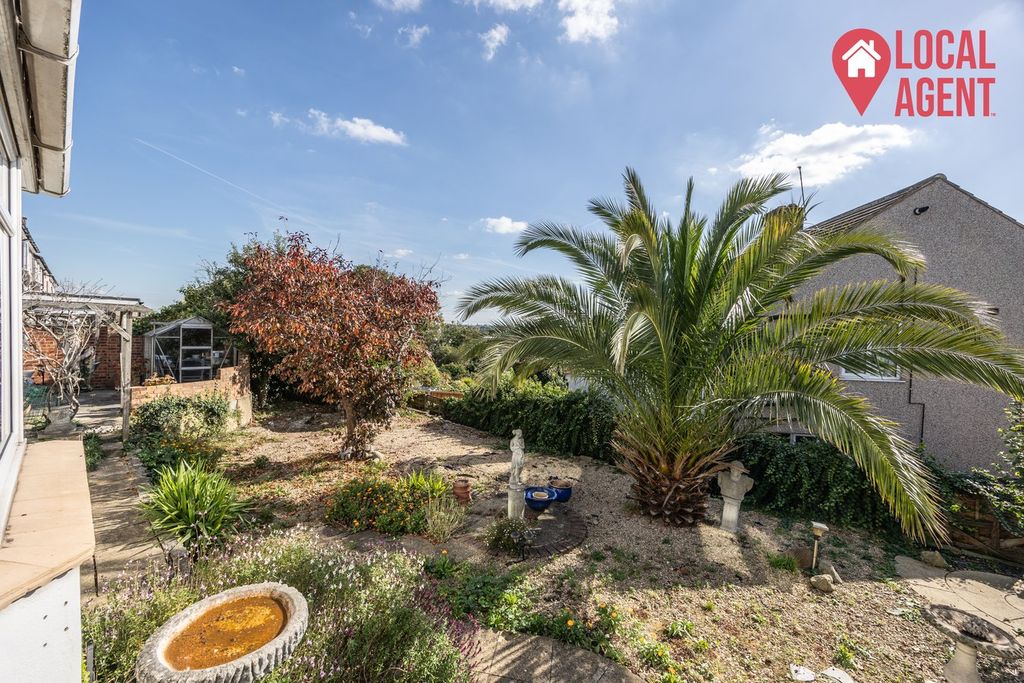 Property photo 3 of 26