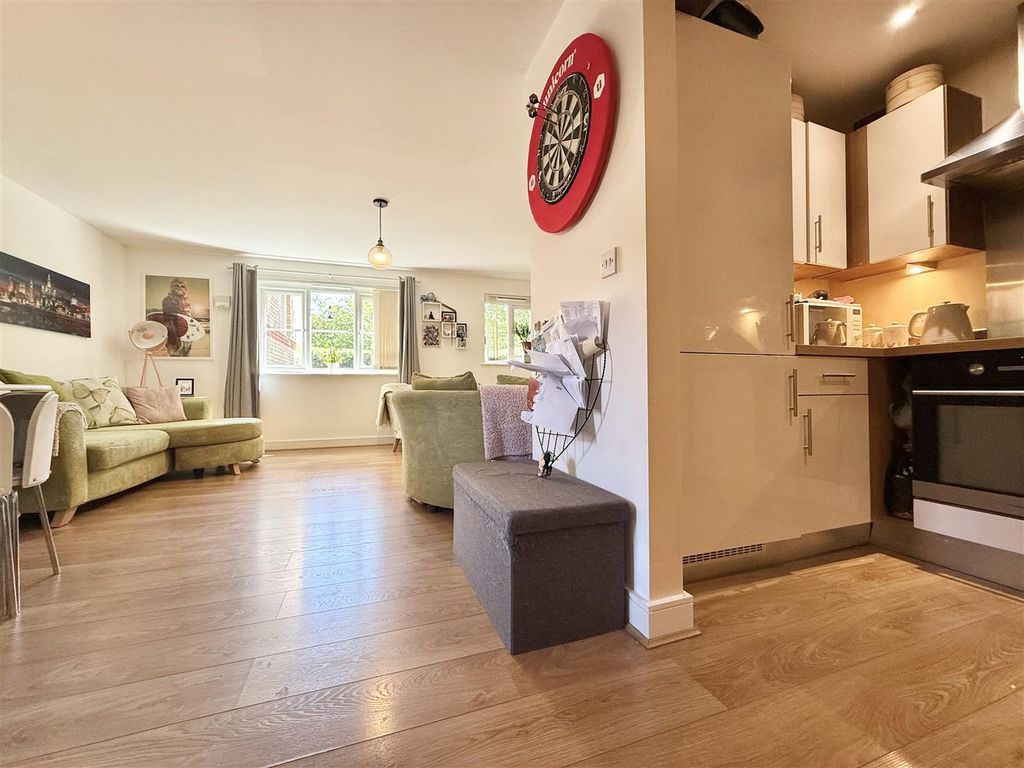 Property photo 3 of 12 Img_9733.Jpg