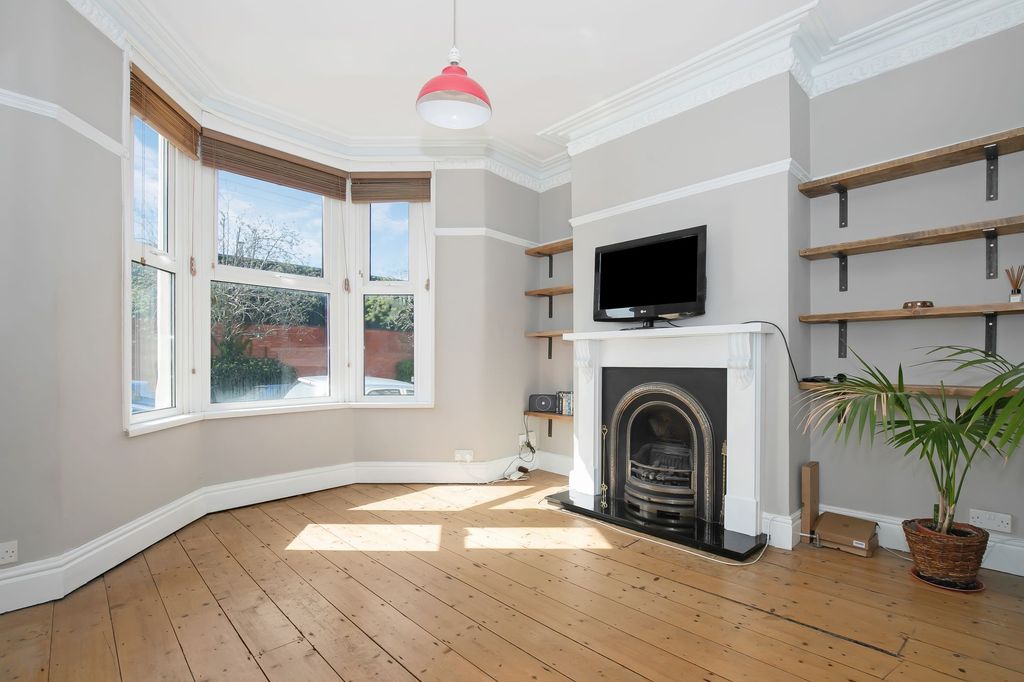 Property photo 2 of 22