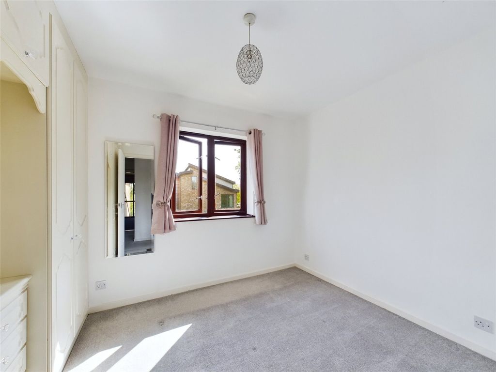 Property photo 2 of 16 Picture No. 03