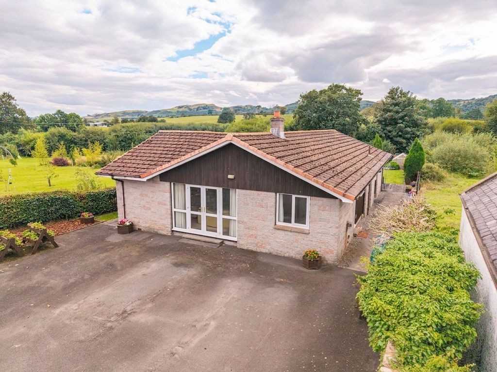 Property photo 2 of 37
