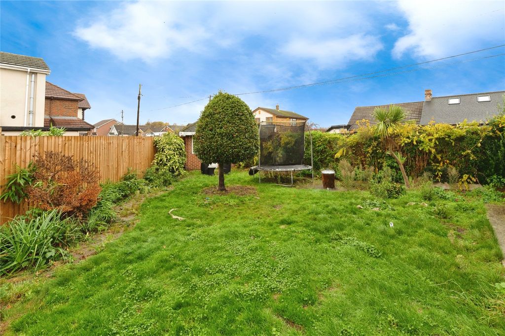 Property photo 2 of 25 Picture No. 20