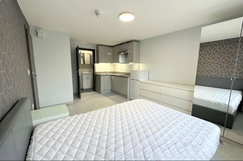 Property photo 3 of 6 New 3