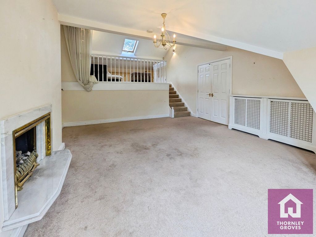 Property photo 2 of 19 Pbox-Img.Jpg