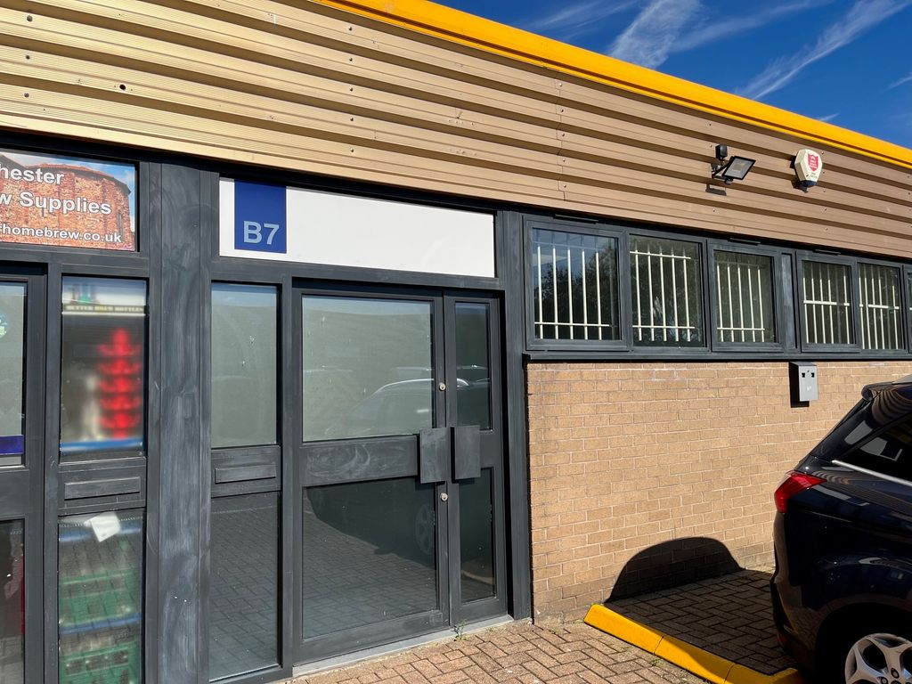 Property photo 1 of 8 B7 Office To Let