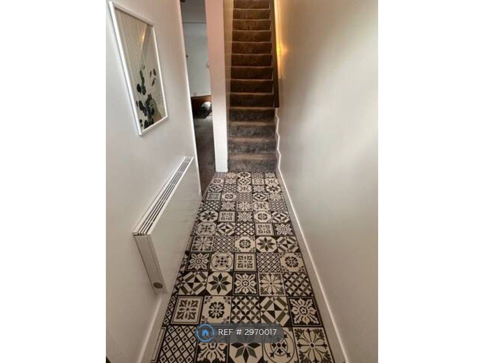 Property photo 3 of 24 Hallway