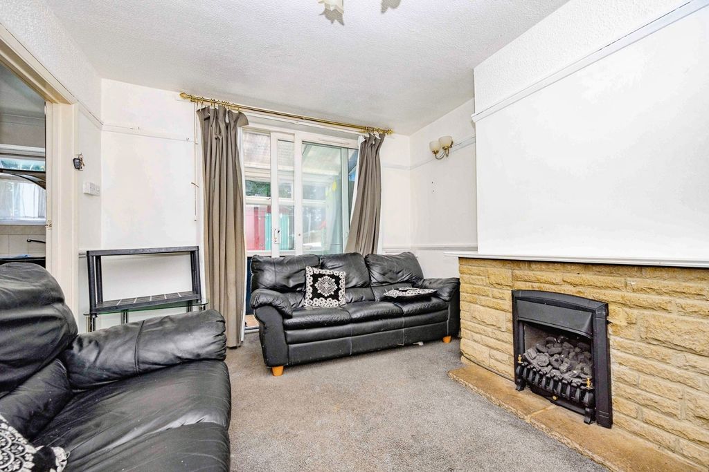 Property photo 2 of 13 Pbox-Img.Jpg