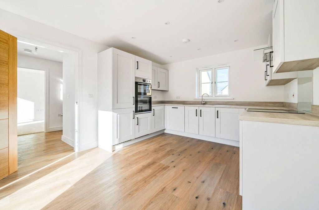 Property photo 1 of 13 Picture No. 09