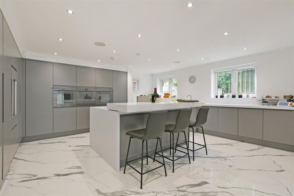 Property photo 2 of 68 Dsc_1344.Jpg