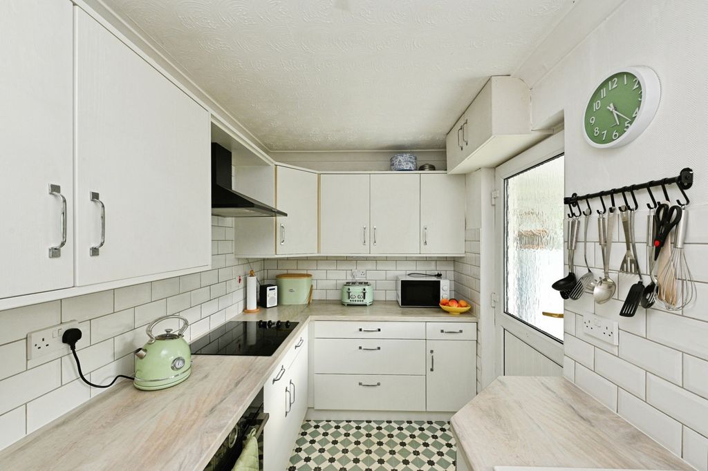 Property photo 3 of 29 Pbox-Img.Jpg