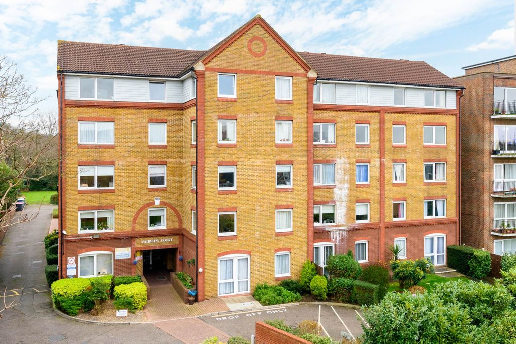 Property photo 1 of 9