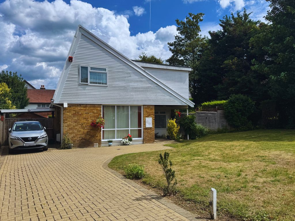Property photo 1 of 12