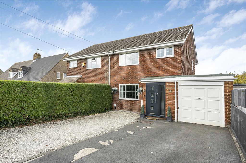 Property photo 1 of 19 Picture No. 05