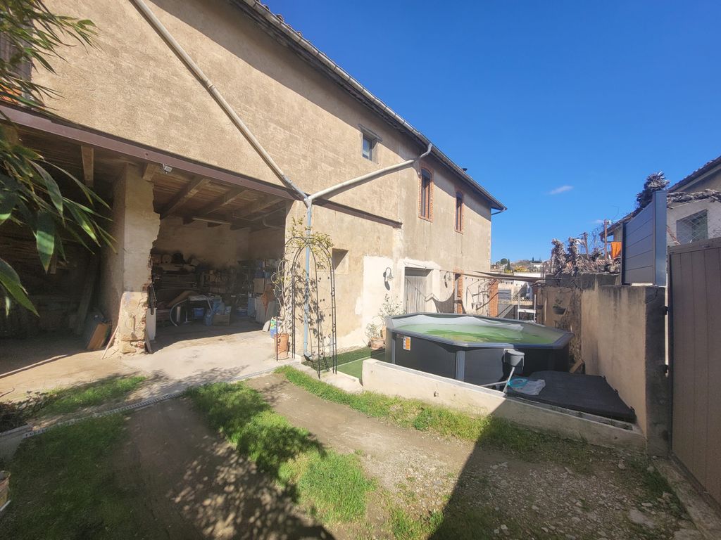Property photo 2 of 16