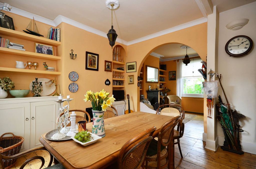 Property photo 3 of 13