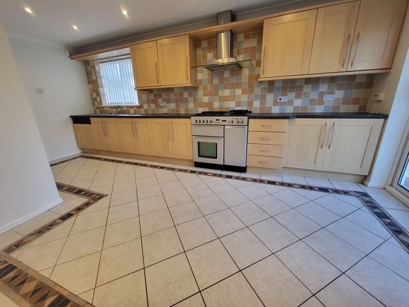 Property photo 2 of 18 Photo 14