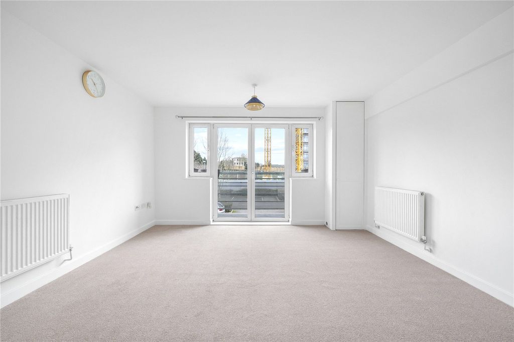 Property photo 3 of 17 Picture No. 06