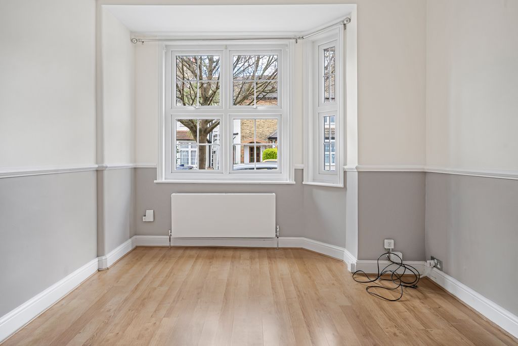 Property photo 3 of 24