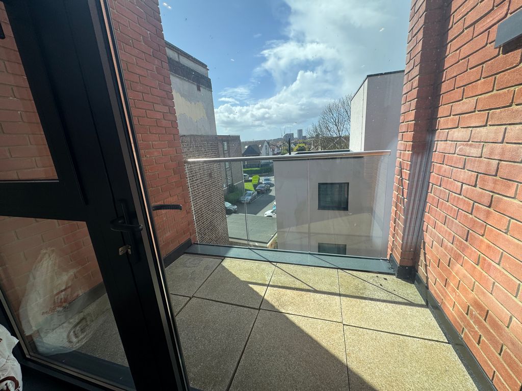 Property photo 3 of 7