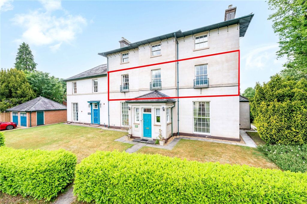 Property photo 1 of 23 Picture No. 33