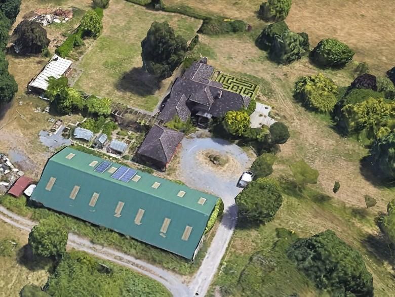 Property photo 1 of 22 Hobbits Ariel 3.Jpg