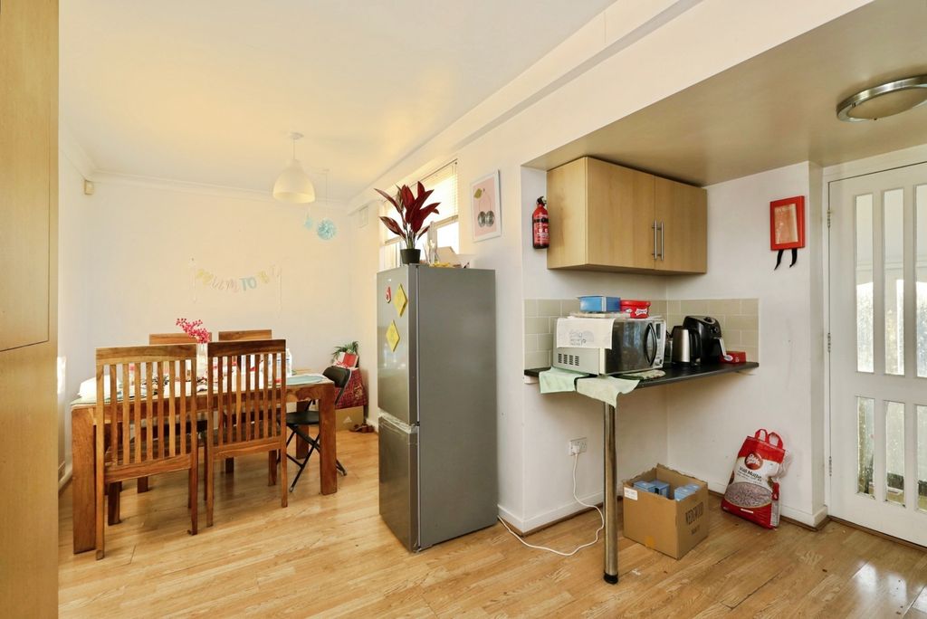 Property photo 3 of 13 Pbox-Img.Jpg