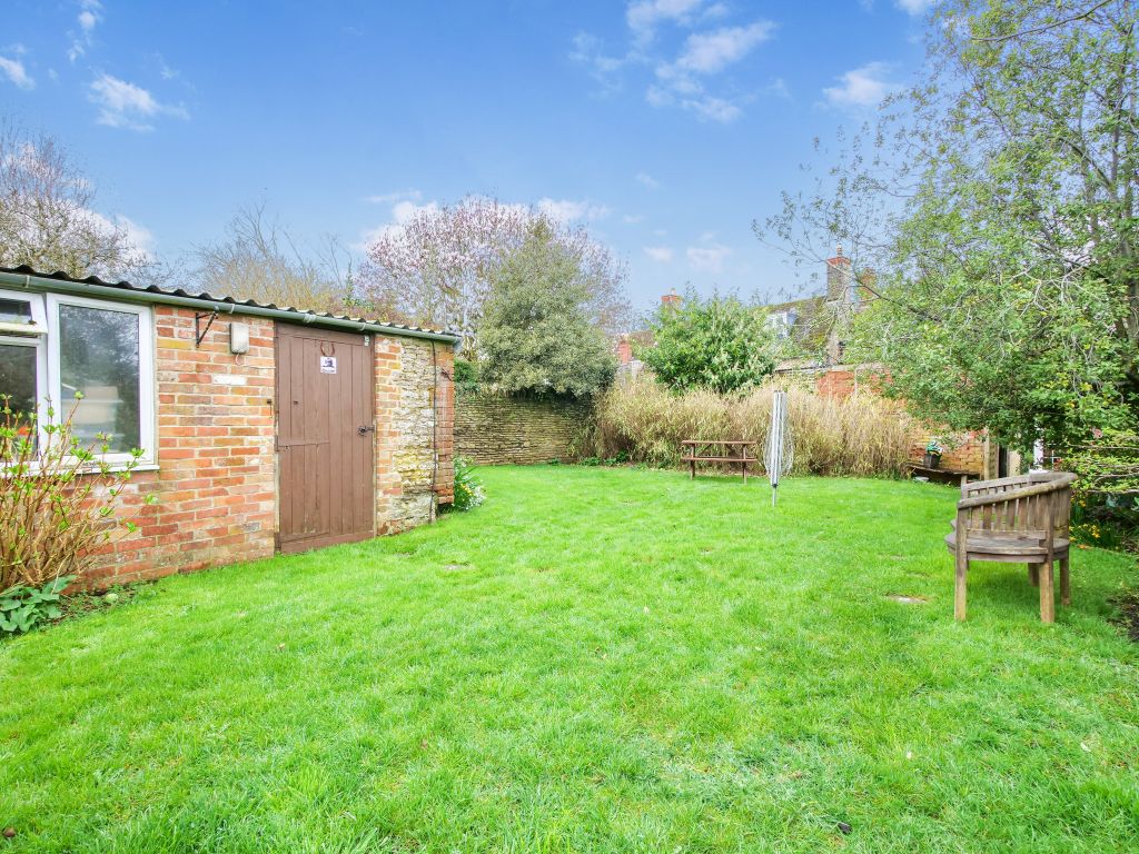 Property photo 3 of 17
