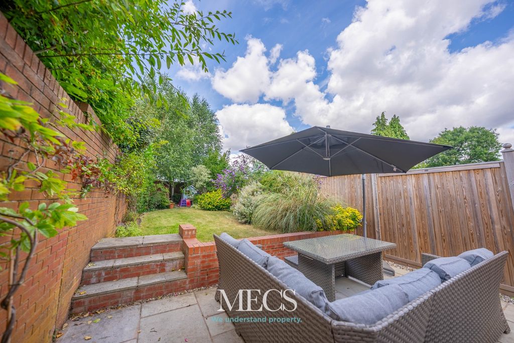 Property photo 2 of 12 1253944