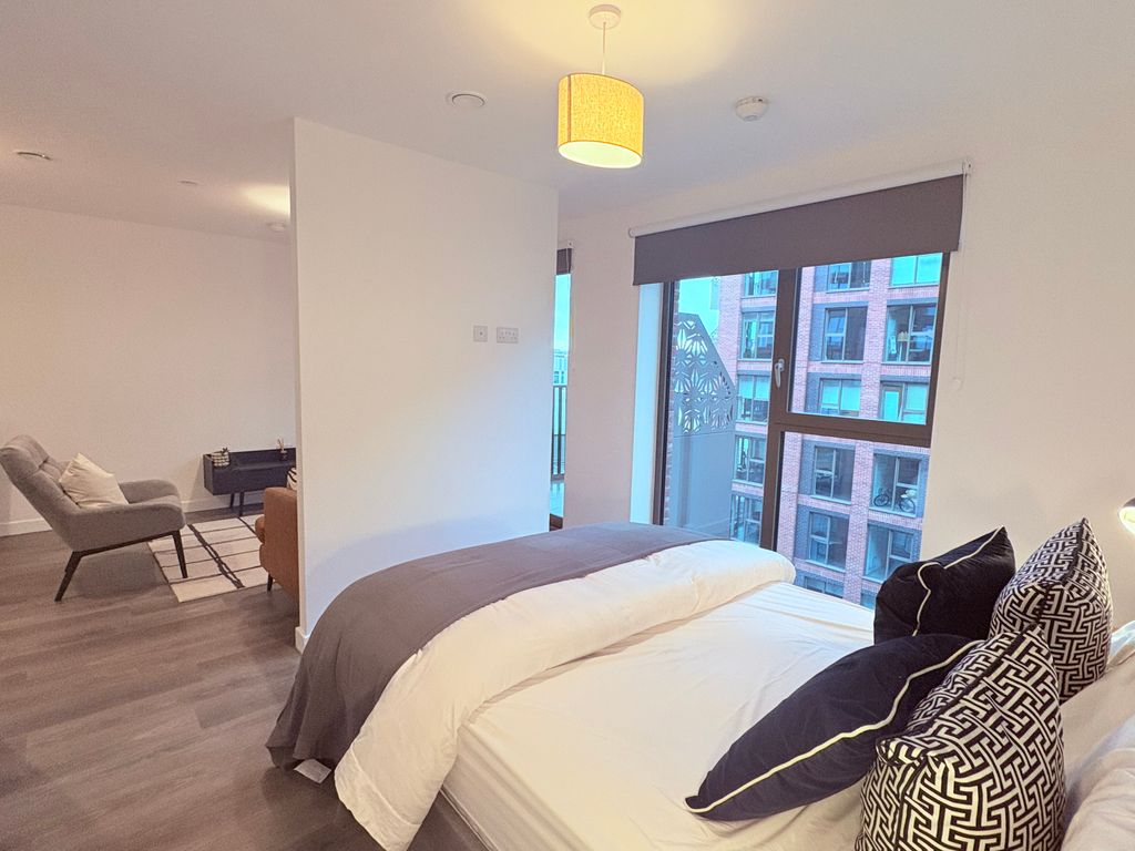 Property photo 2 of 12