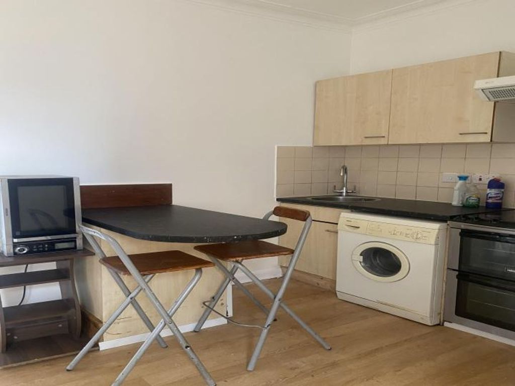 Property photo 1 of 3