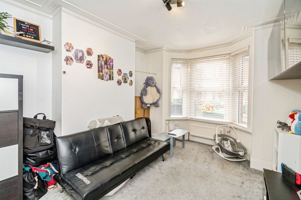 Property photo 2 of 20