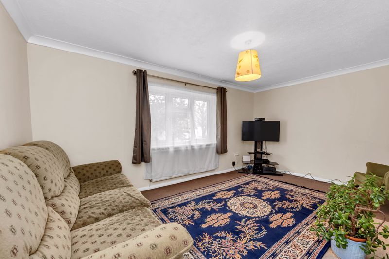 Property photo 2 of 15 Sitting Room