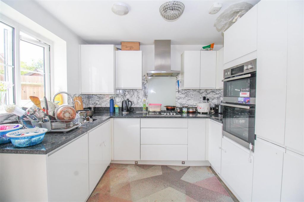 Property photo 3 of 8 Img_1719.Jpg