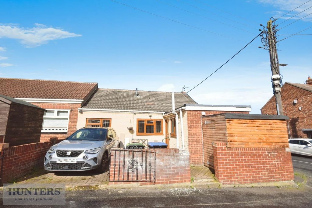 Property photo 2 of 11 Outdoor Space