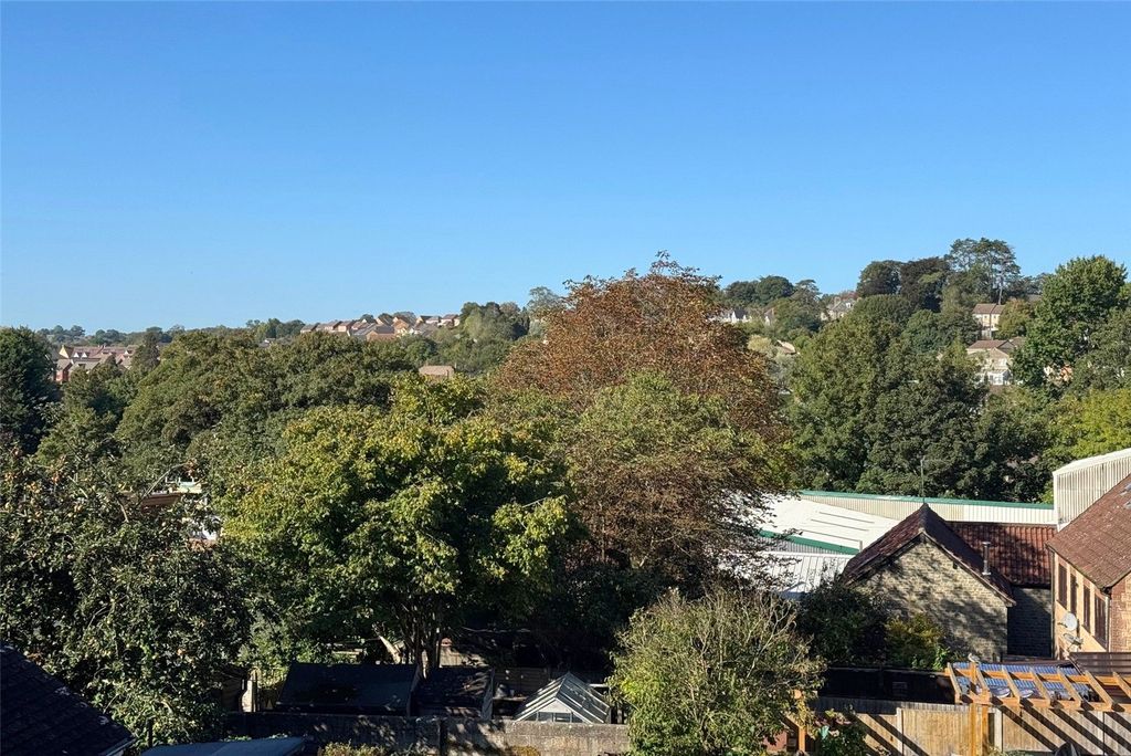 Property photo 2 of 9 Picture No. 08