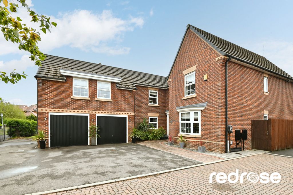 Property photo 1 of 33