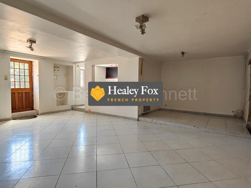 Property photo 3 of 19